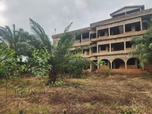 𝗛𝗢𝗧𝗘𝗟 𝗜𝗡𝗔𝗖𝗛𝗘𝗩𝗘 𝗔 𝗩𝗘𝗡𝗗𝗥𝗘 𝗔 𝗗𝗔𝗩𝗜𝗘 𝗣𝗘𝗔𝗚𝗘